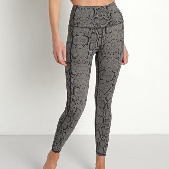 Varley Lets Go Pocket 25" Legging Olive Snake Size S Snakeskin Yoga Pants Gray - Picture 1 of 9